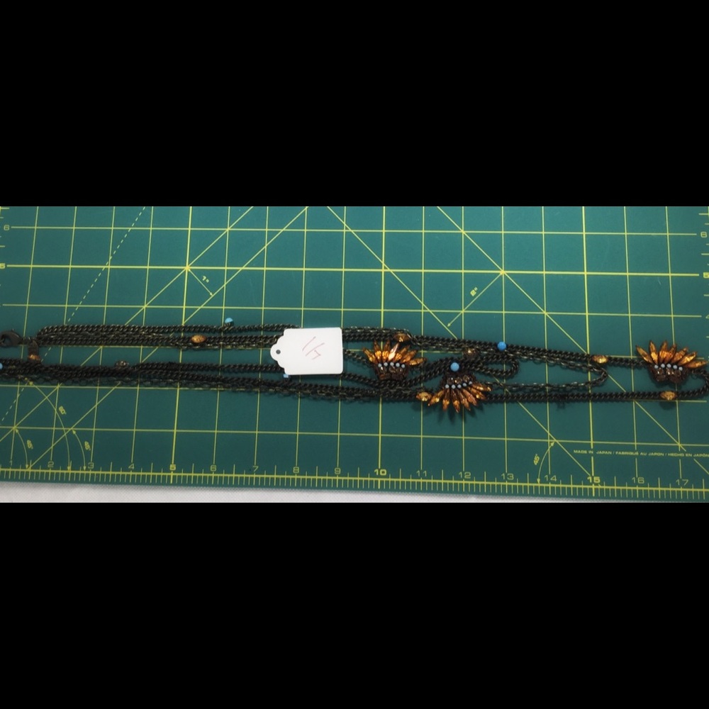 Triple wrap dark chain Amber turquoise necklace - Picture 4 of 5